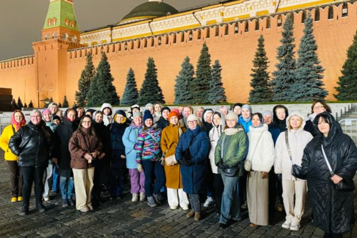 По Красной площади с экскурсоводом прогулялись многодетные мамы Богородского