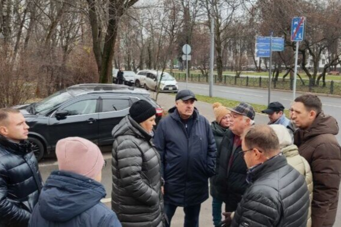 Проблемы дома на Глебовской обсудили на обходе в Богородском