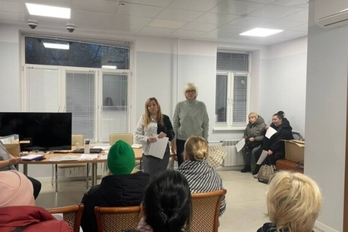 Марина Нестерова встретилась с социальными работниками