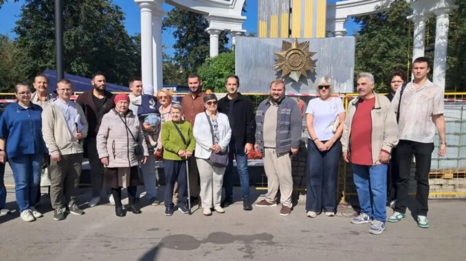 Реконструкцию комплекса «40 лет Победы» осмотрела общественная инспекция